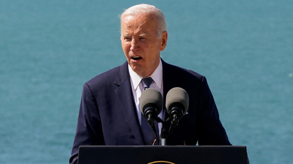 Biden-USA-pentagon-cheer-Israeli-raid-200-dead-Palestinians-4-hostages-saved-satire-the-Crustian-daily-09-06-2024