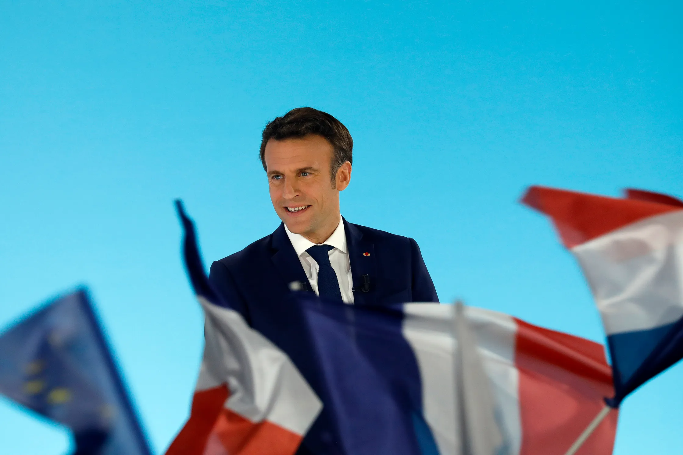 French-election-macron-le-pen-battle-lies-with-middle-class-satire-politics-news-the-Crustian-daily-03-06-2024