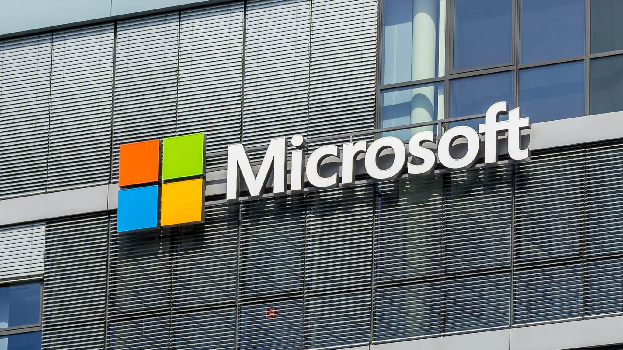 microsoft-suggests-removing-privacy-protection-to-prevent-future-crowdstrike-outages-the-crustian-daily-satire-technology-news-23-07-2024